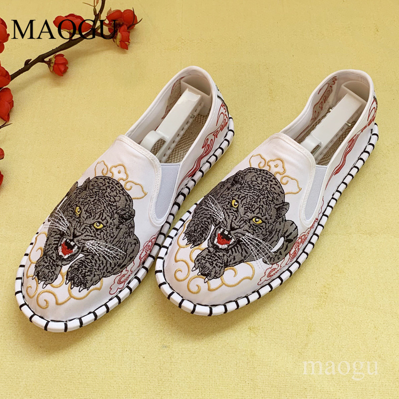 Unisex Chinese Style Embroider - Men Shoes Loafers ulasan dan harga